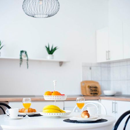 Apartman Karla Сини Екстериор снимка