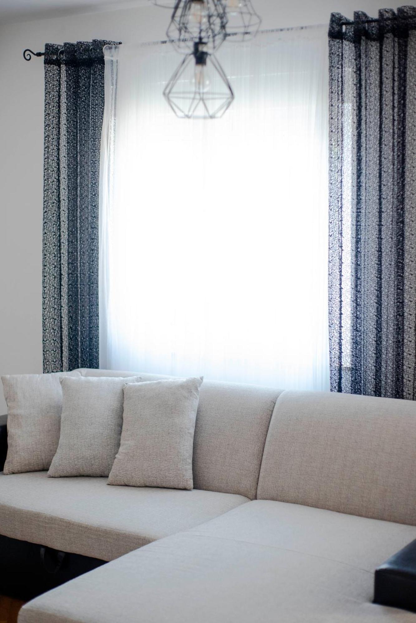 Apartman Karla Сини Екстериор снимка
